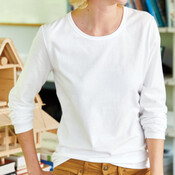 Perfect-T Women’s Long Sleeve Scoopneck T-Shirt